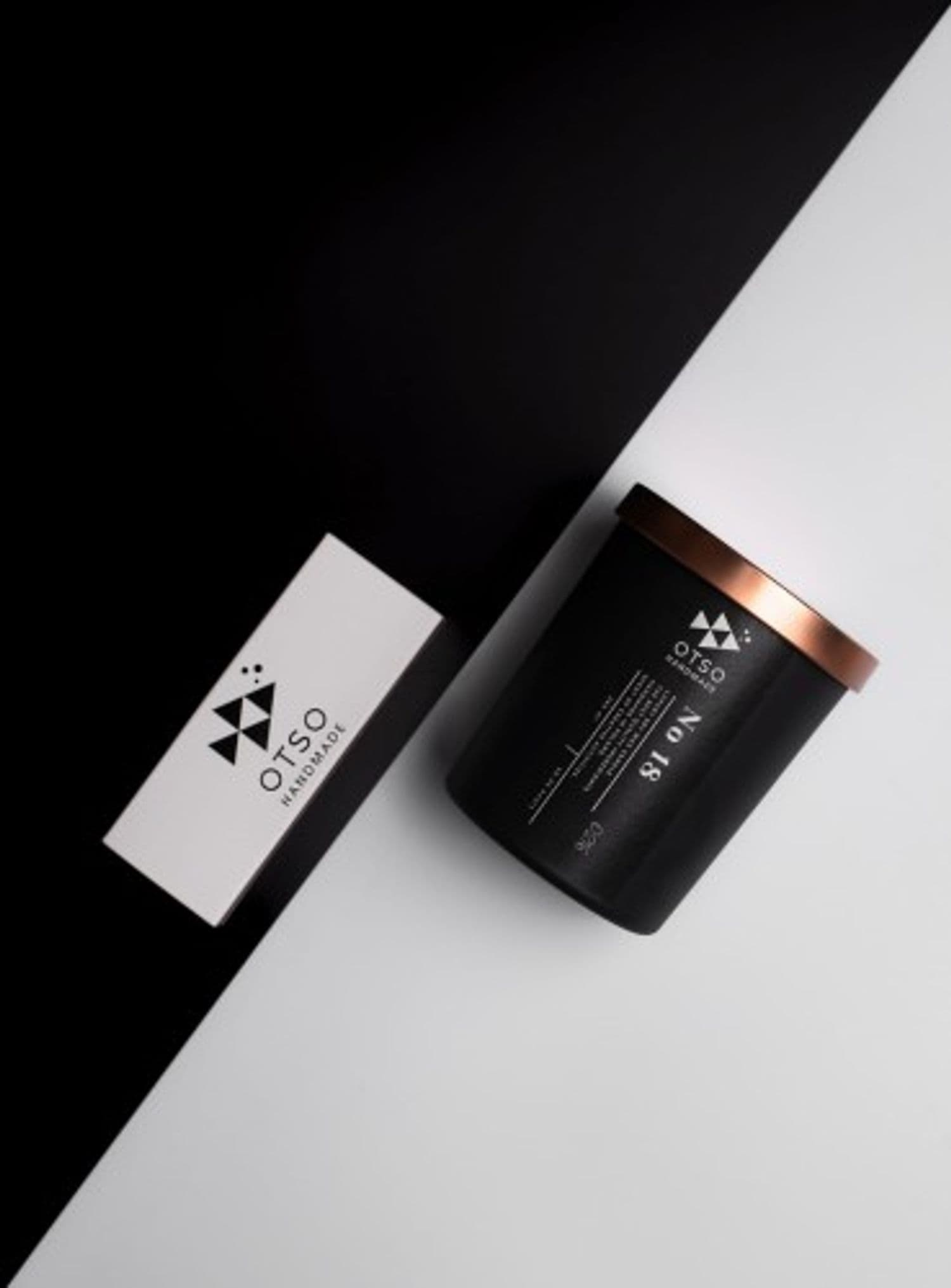 Świeca sojowa No 18 czarna - świeca sojowa zapachowa - 280 ml